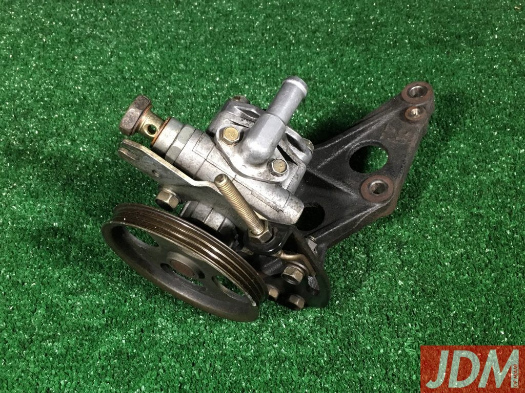 POWER STEERING PUMP + BRACKET JDM of Miami