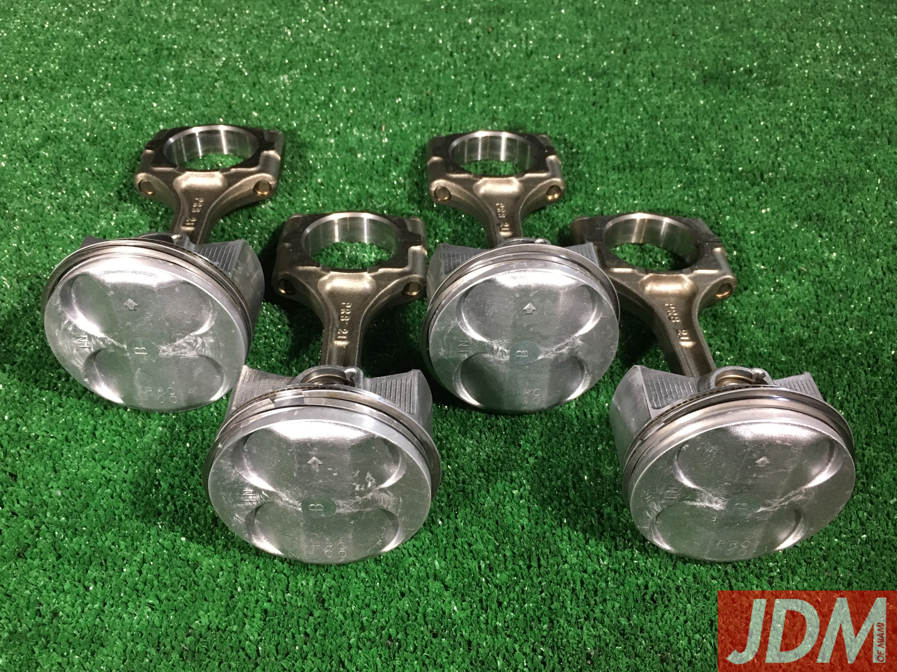 PISTONS + CONNECTING RODS JDM of Miami