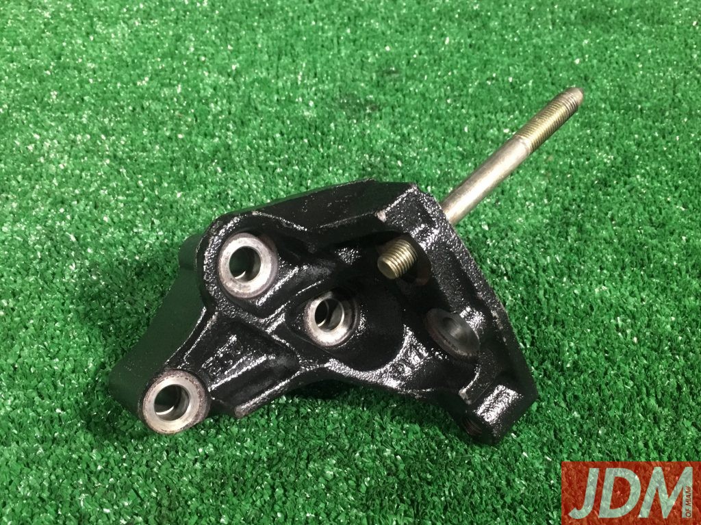 BRACKET, ENGINE MOUNTING, RH JDM of Miami